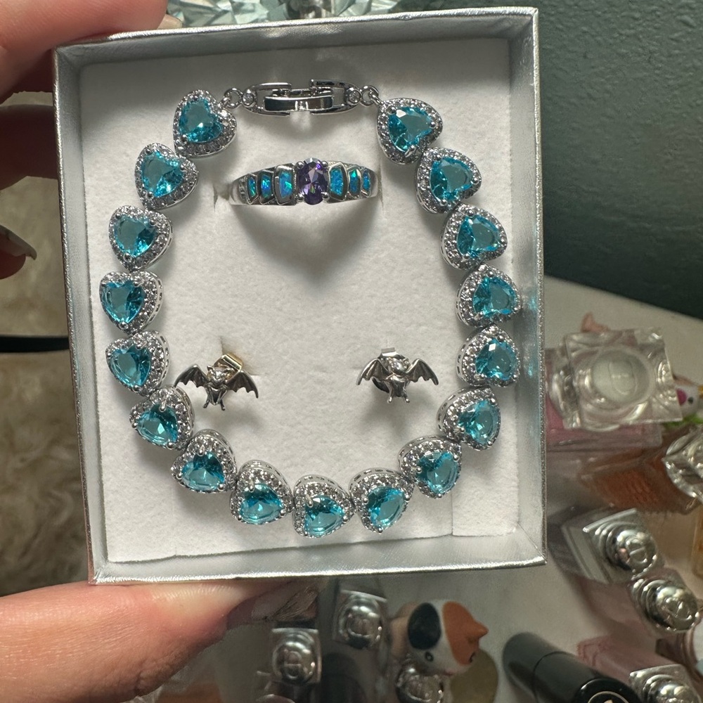 Elegant Blue and Silver Jewelry Set